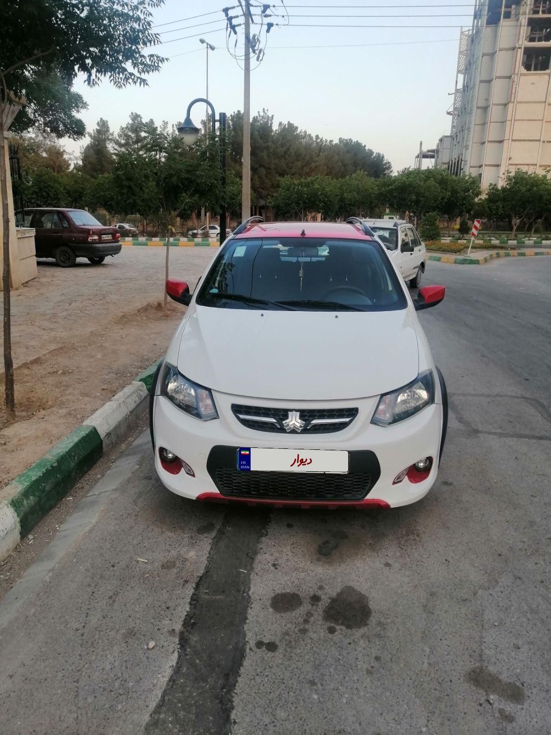 خودرو کوییک، R آگهی ann_18490883