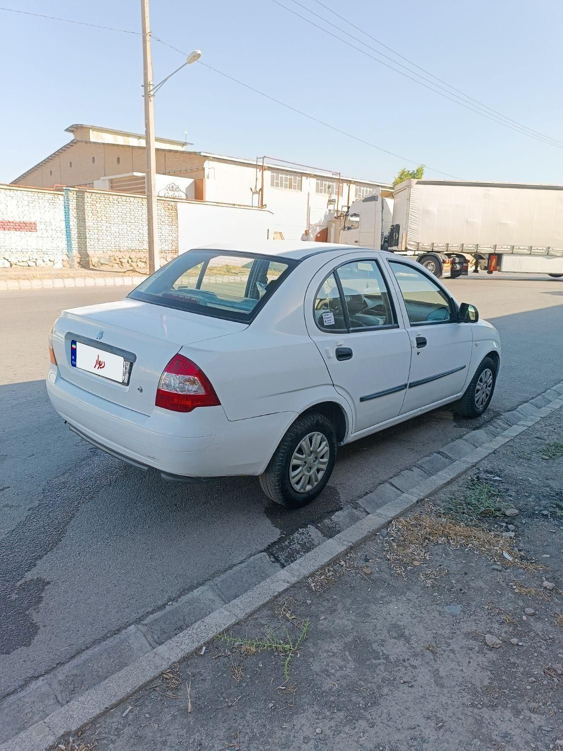 تیبا صندوق دار SX - 1398