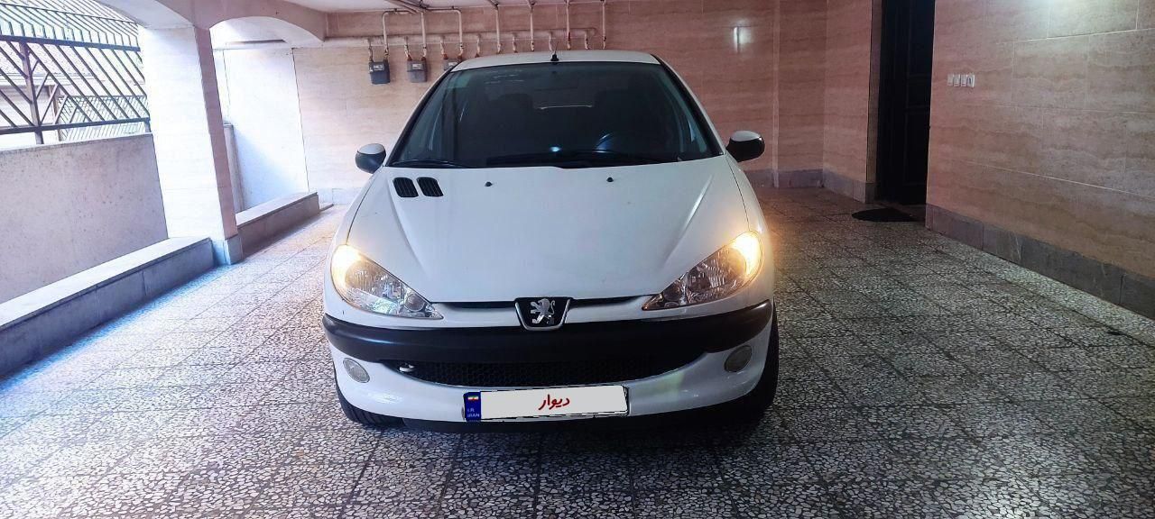 پژو ۲۰۶ صندوق دار v8 - 1399