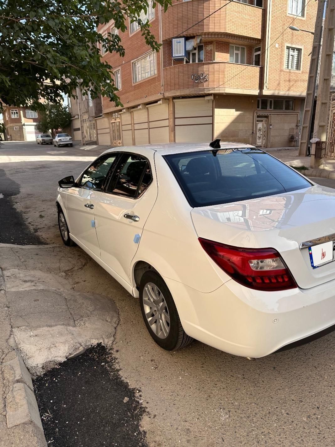 دنا پلاس تیپ ۲ سانروف ۴ ایربگ - 1399