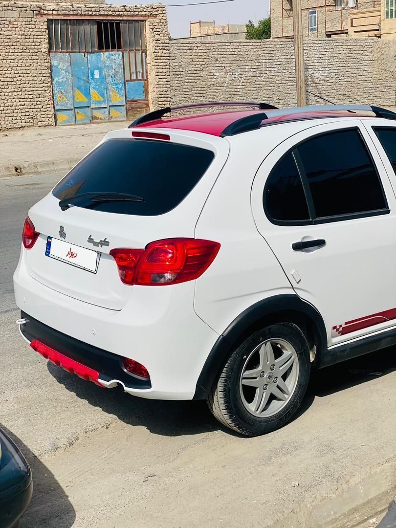 کوییک R دنده‌ای - 1403