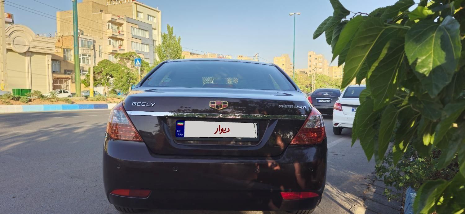 جیلی امگرند 7 دنده‌ای - 2013