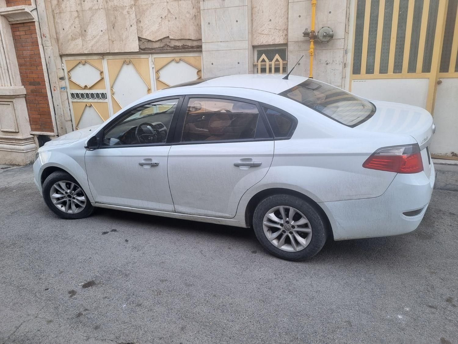 برلیانس H330 اتوماتیک 1500 - 2016