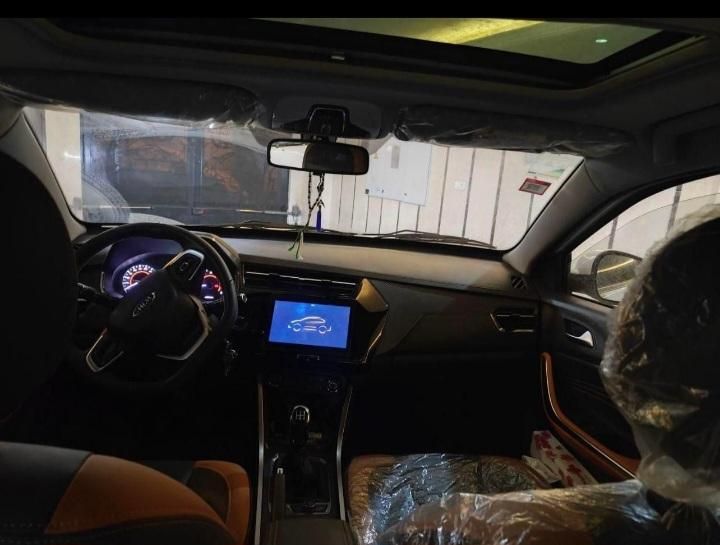 ام وی ام X22 دنده ای اسپرت لاکچری - 2024