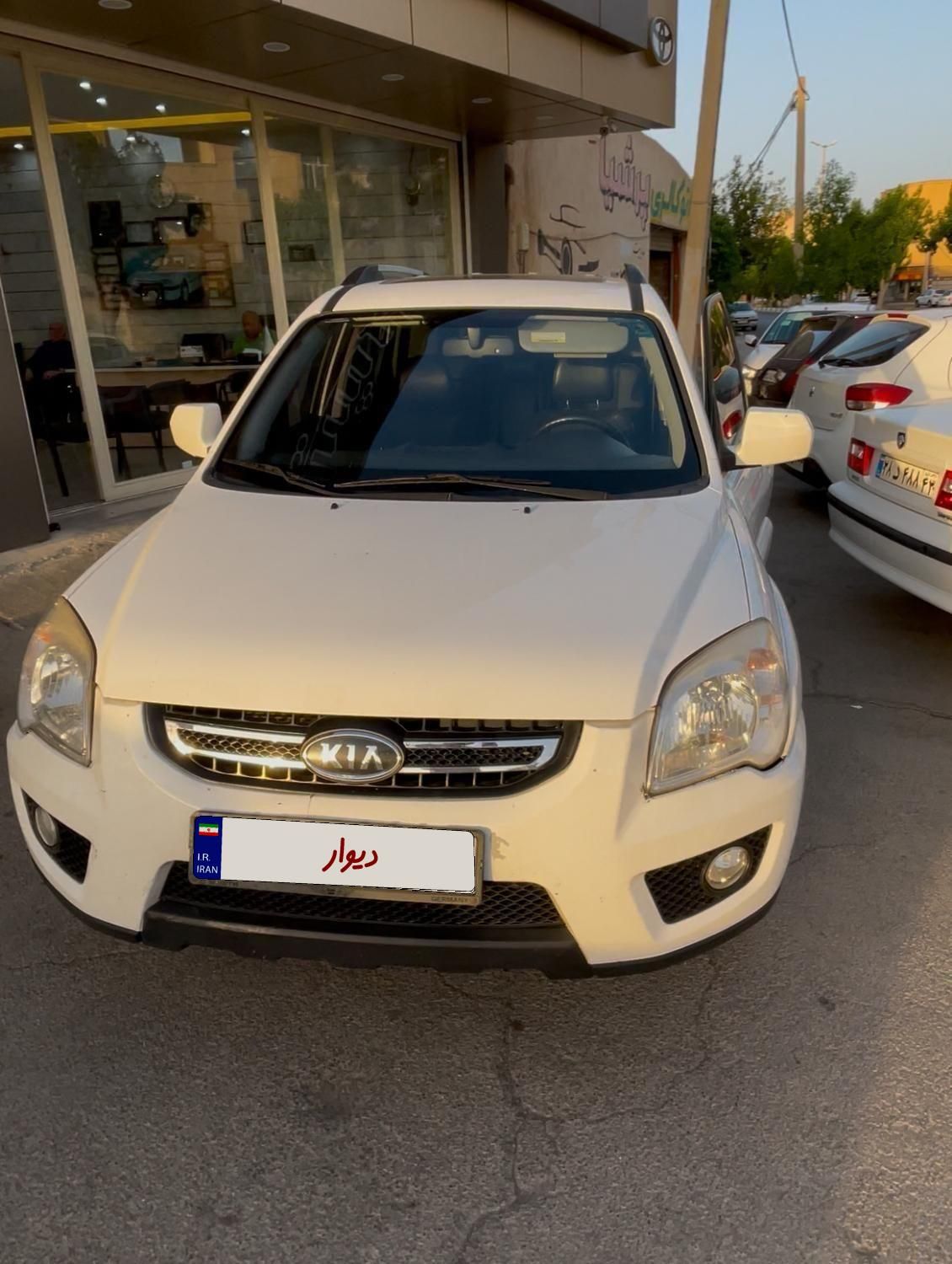 کیا اسپورتیج 6 سیلندر 2700cc - 2010