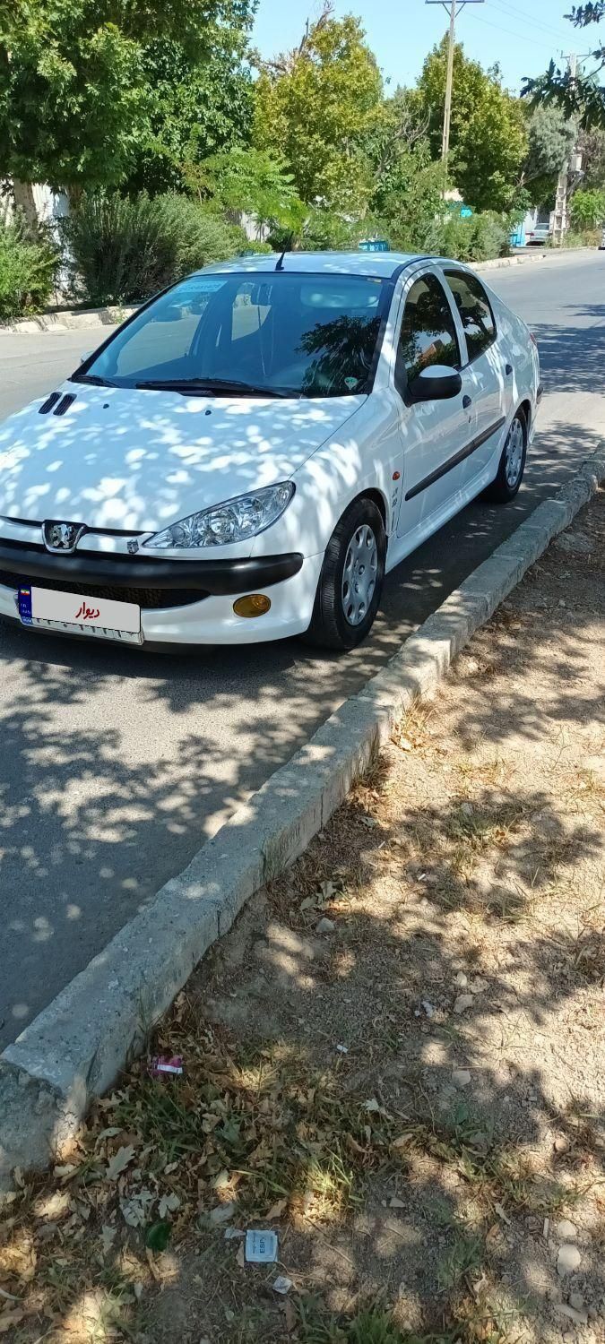پژو ۲۰۶ صندوق دار v8 - 1396