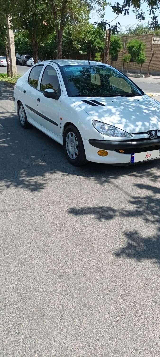 پژو ۲۰۶ صندوق دار v8 - 1396