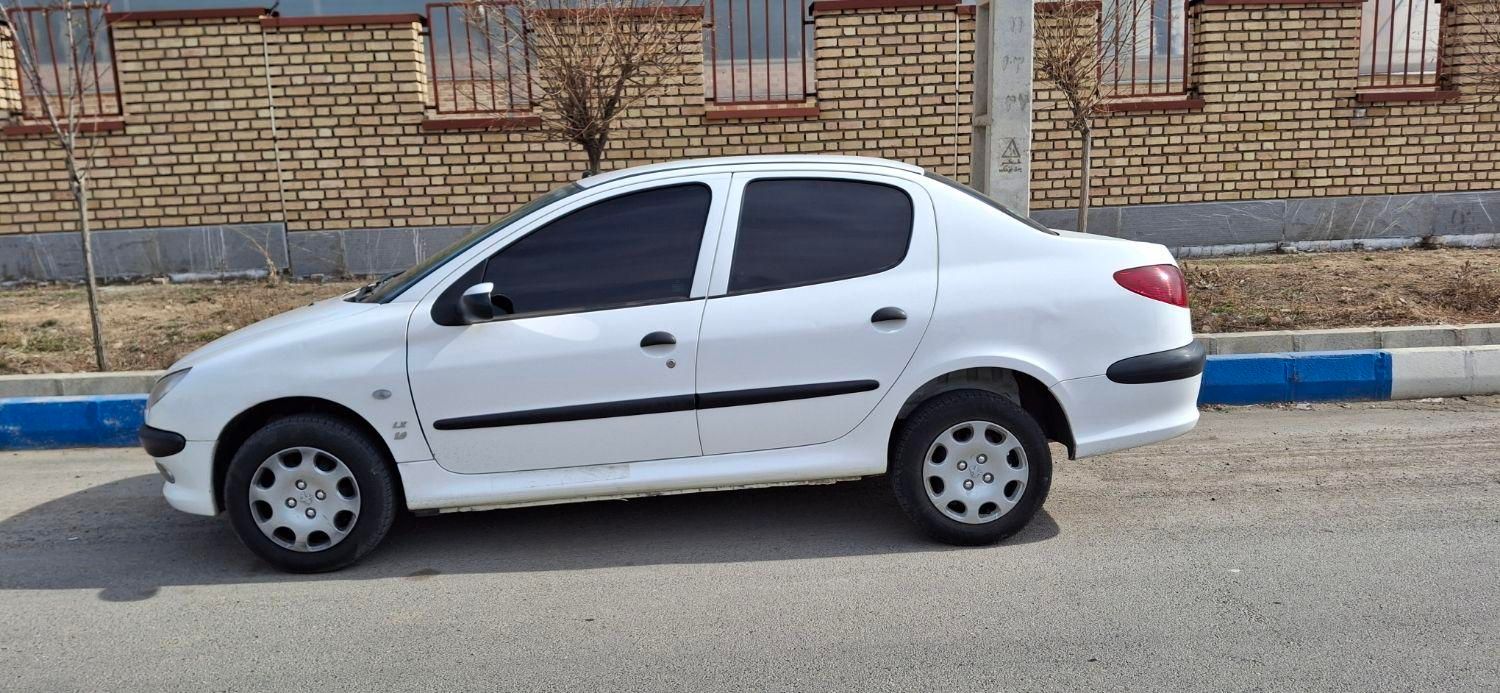 پژو ۲۰۶ صندوق دار v8 - 1399
