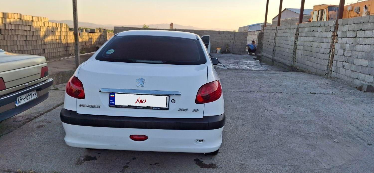 پژو ۲۰۶ صندوق دار v8 - 1399