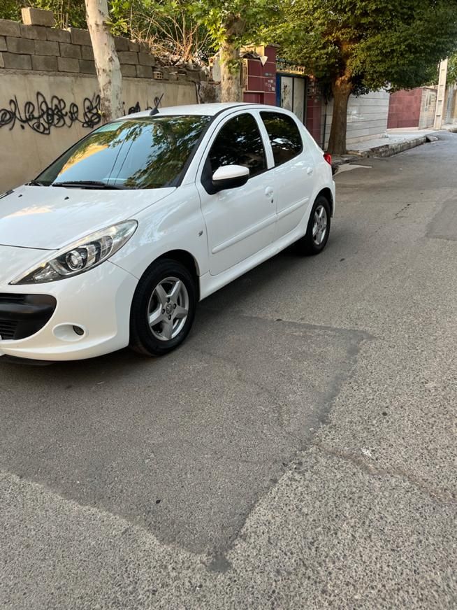 خودرو پژو، 207 آگهی ann_18494428