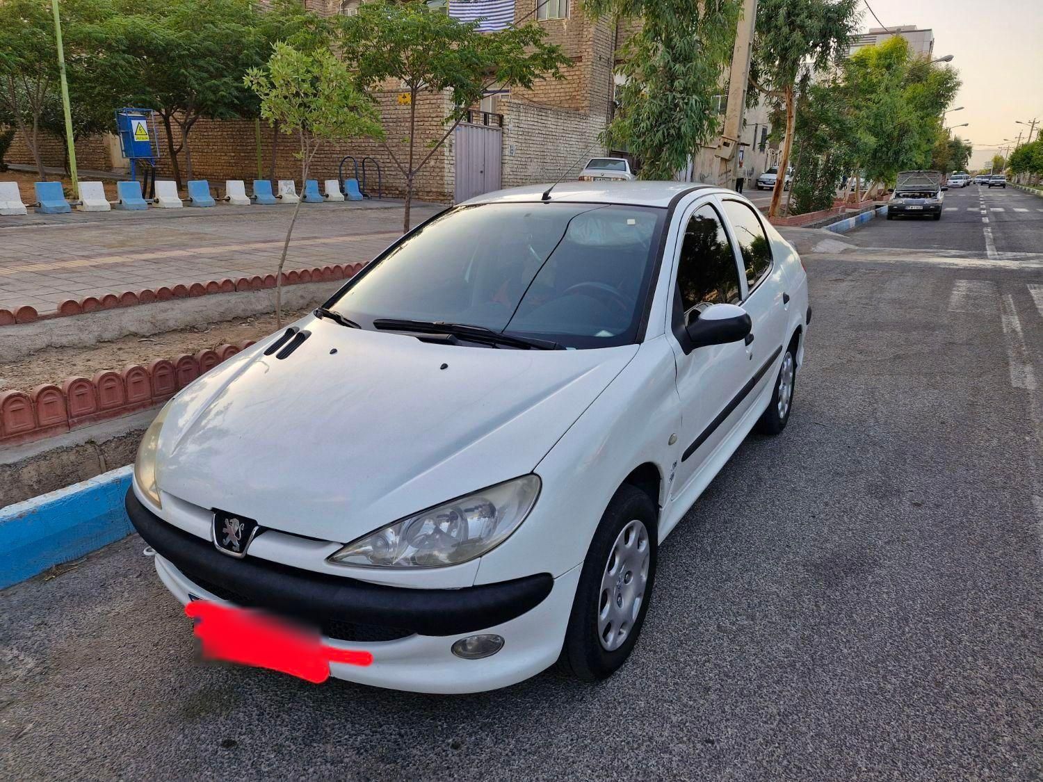 پژو ۲۰۶ صندوق دار v8 - 1394