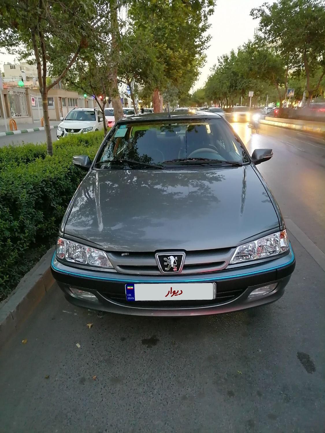 پژو پارس XU7P - 1402
