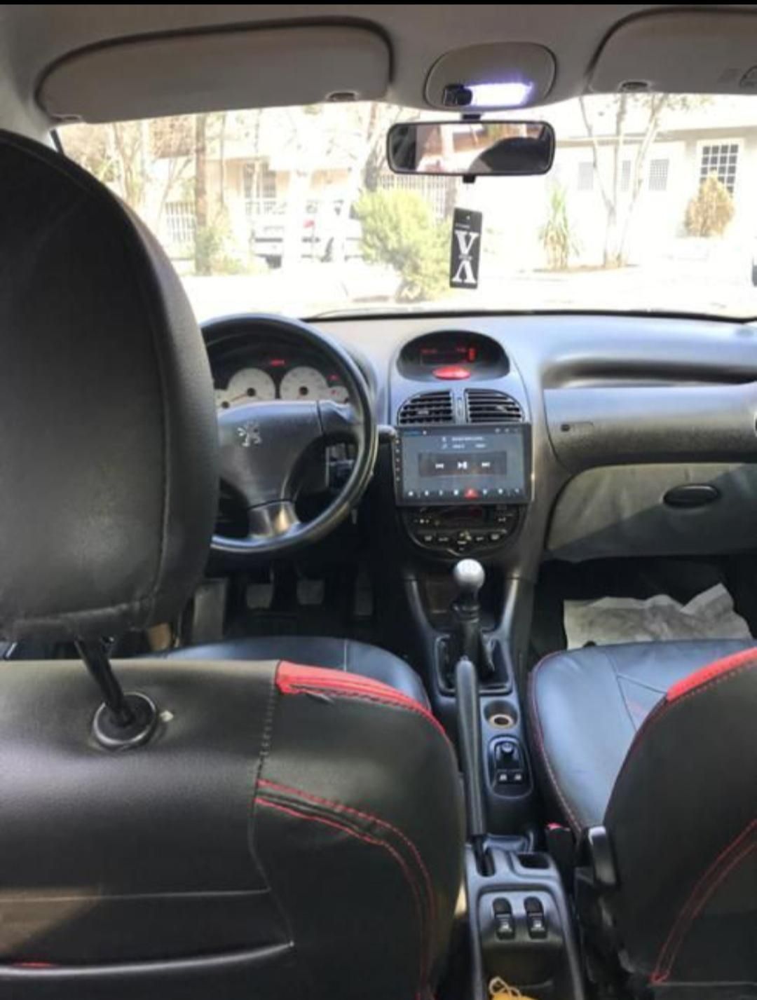 پژو ۲۰۶ صندوق دار v8 - 1395