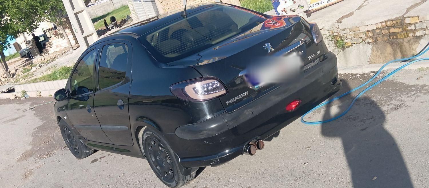 پژو ۲۰۶ صندوق دار v8 - 1395