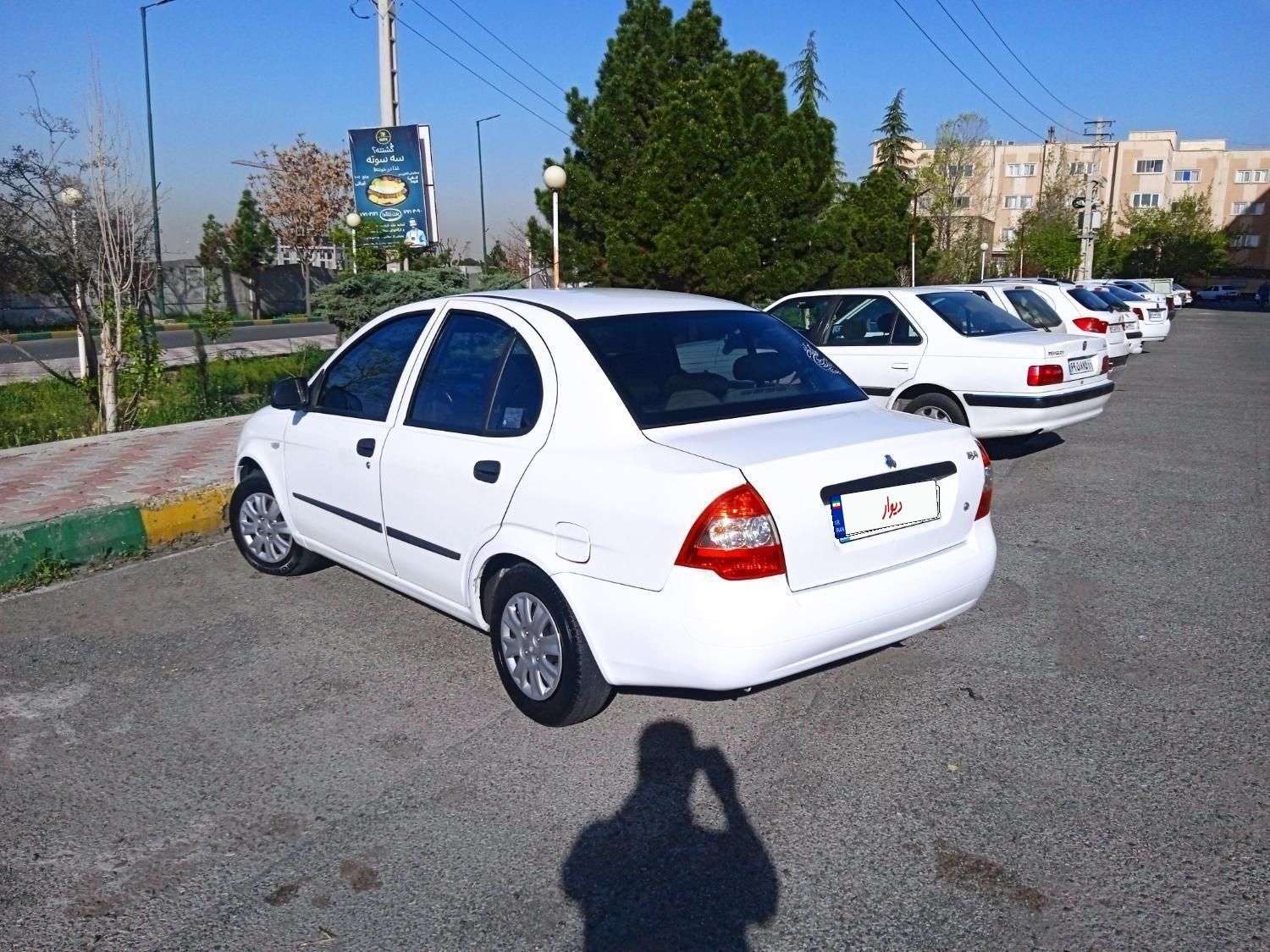 تیبا صندوق دار SX - 1401