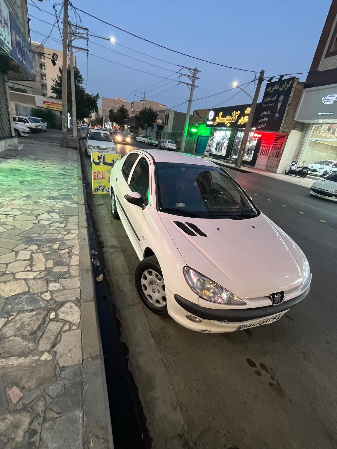 پژو ۲۰۶ صندوق دار v8 - 1387