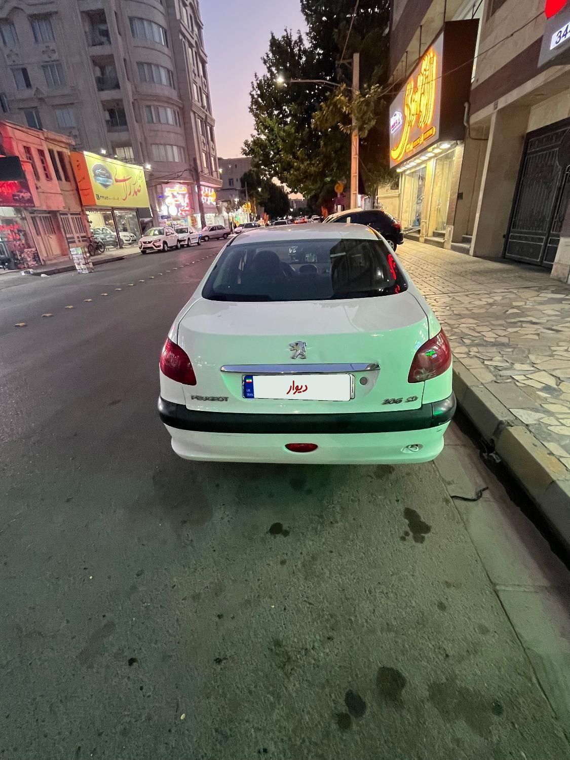 پژو ۲۰۶ صندوق دار v8 - 1387