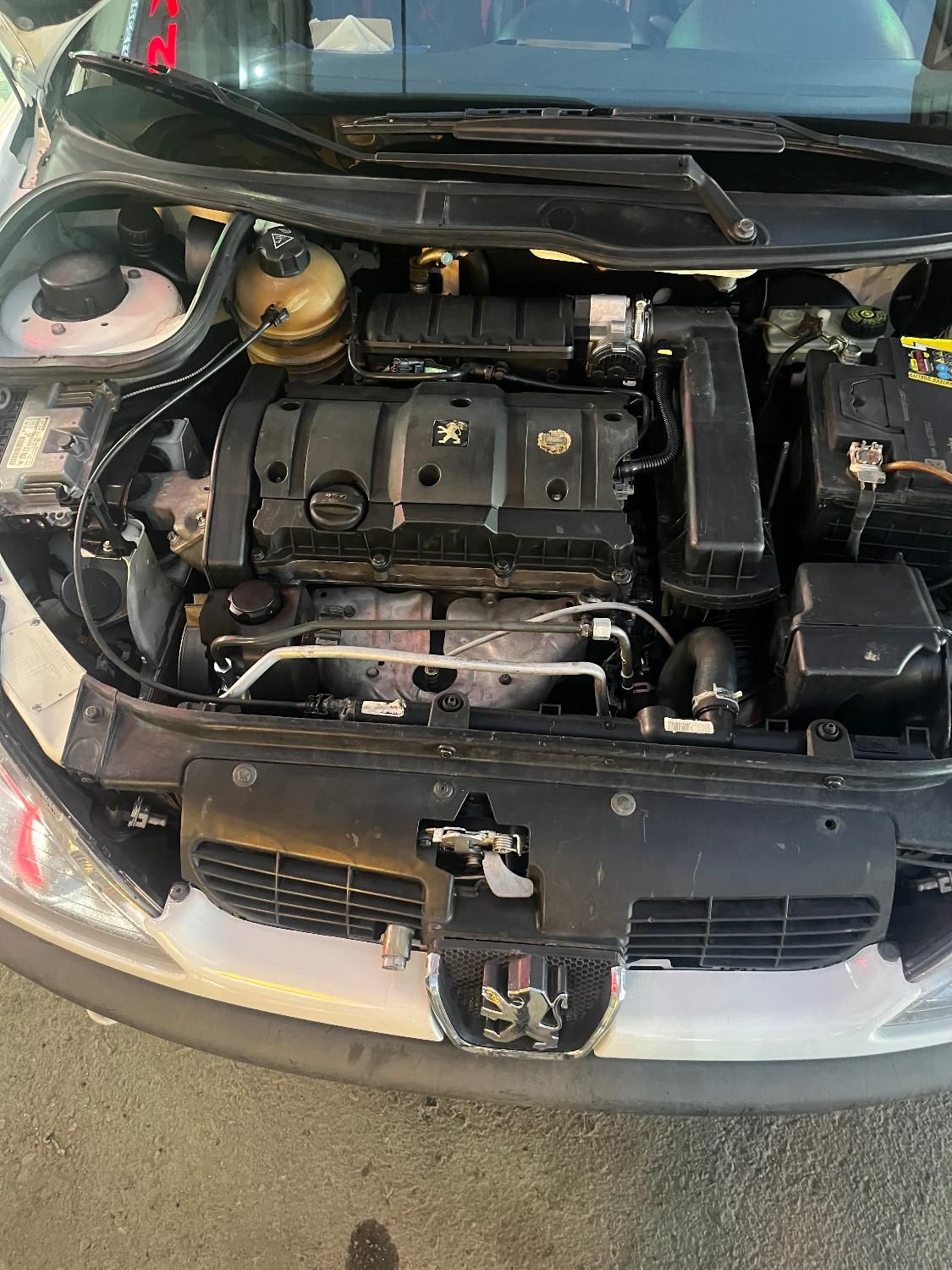 پژو ۲۰۶ صندوق دار v8 - 1387