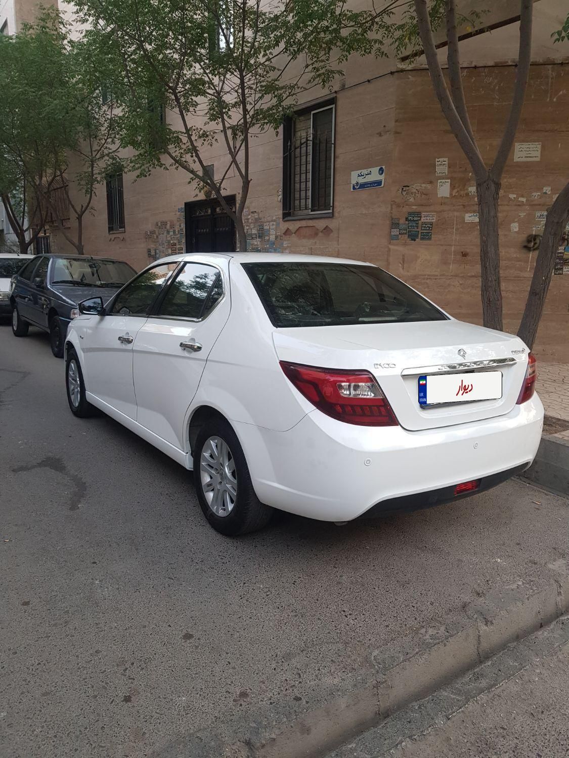 خودرو پژو، ۲۰۶ صندوق دار آگهی ann_18495023