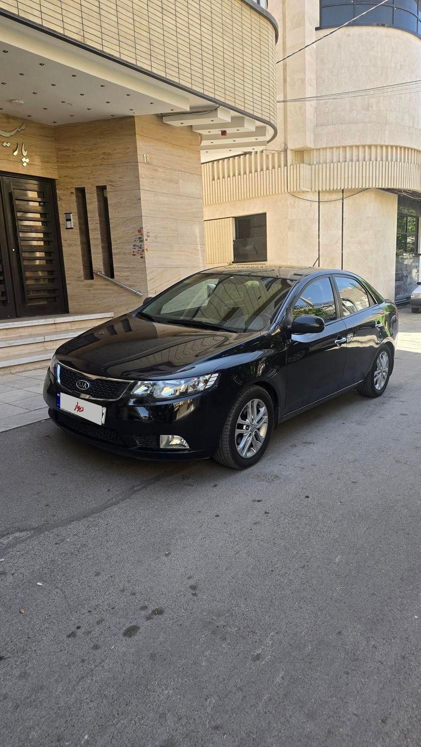 خودرو کیا، سراتو مونتاژ آگهی ann_18495282