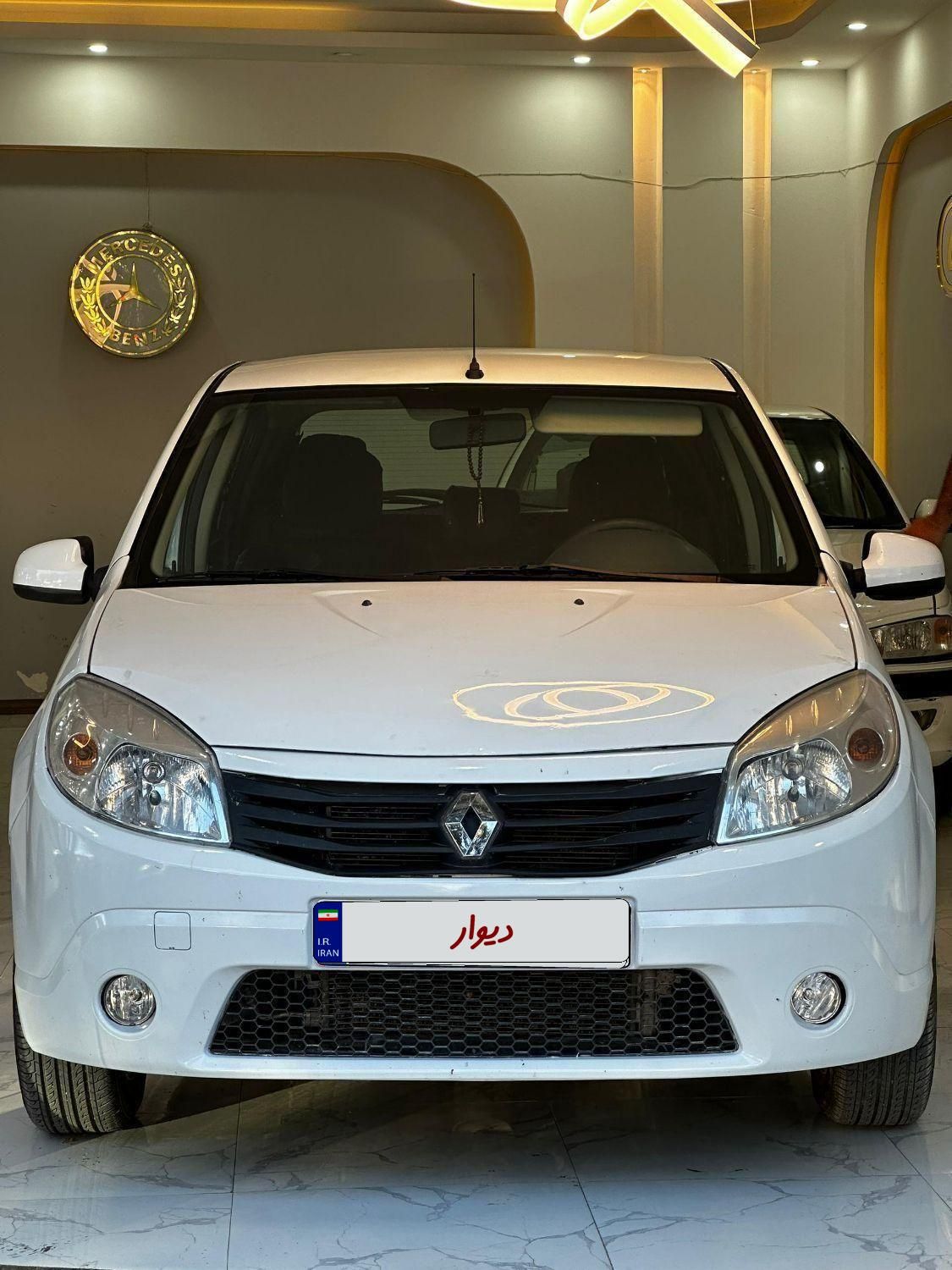 خودرو رنو، ساندرو آگهی ann_18495362