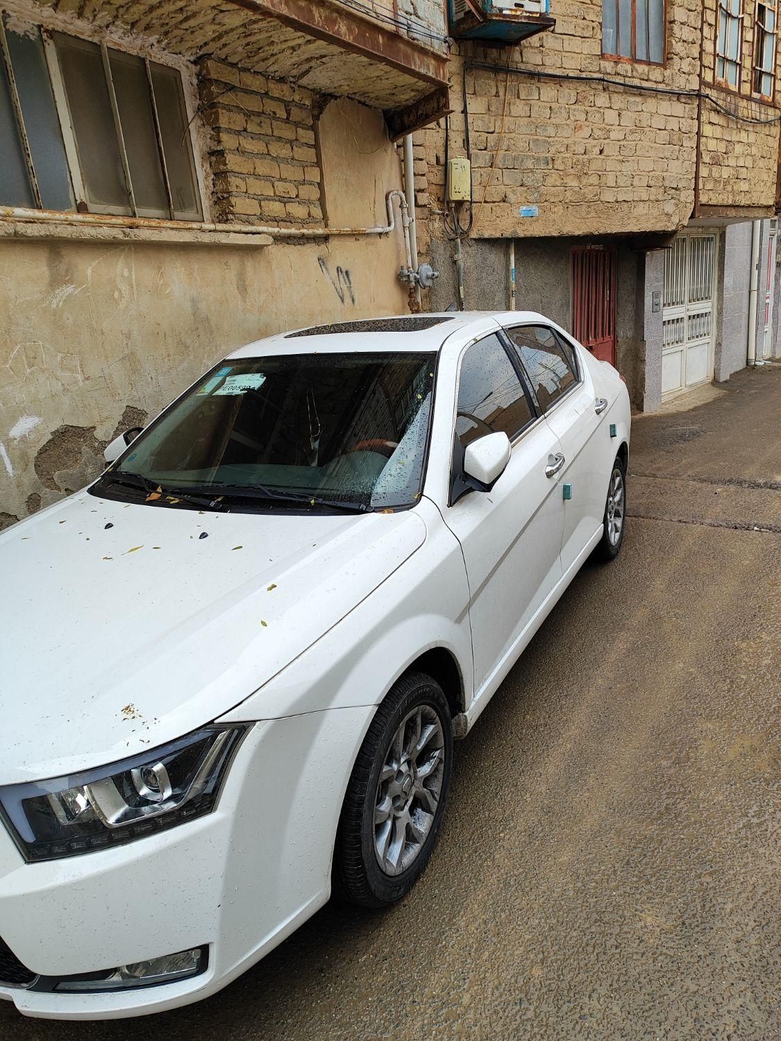 دنا پلاس توربو 6 دنده - 1402