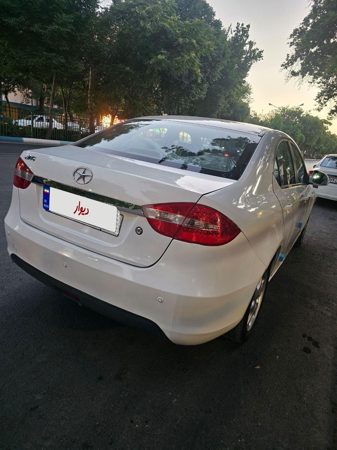 جک J5 دنده‌ای - 2014