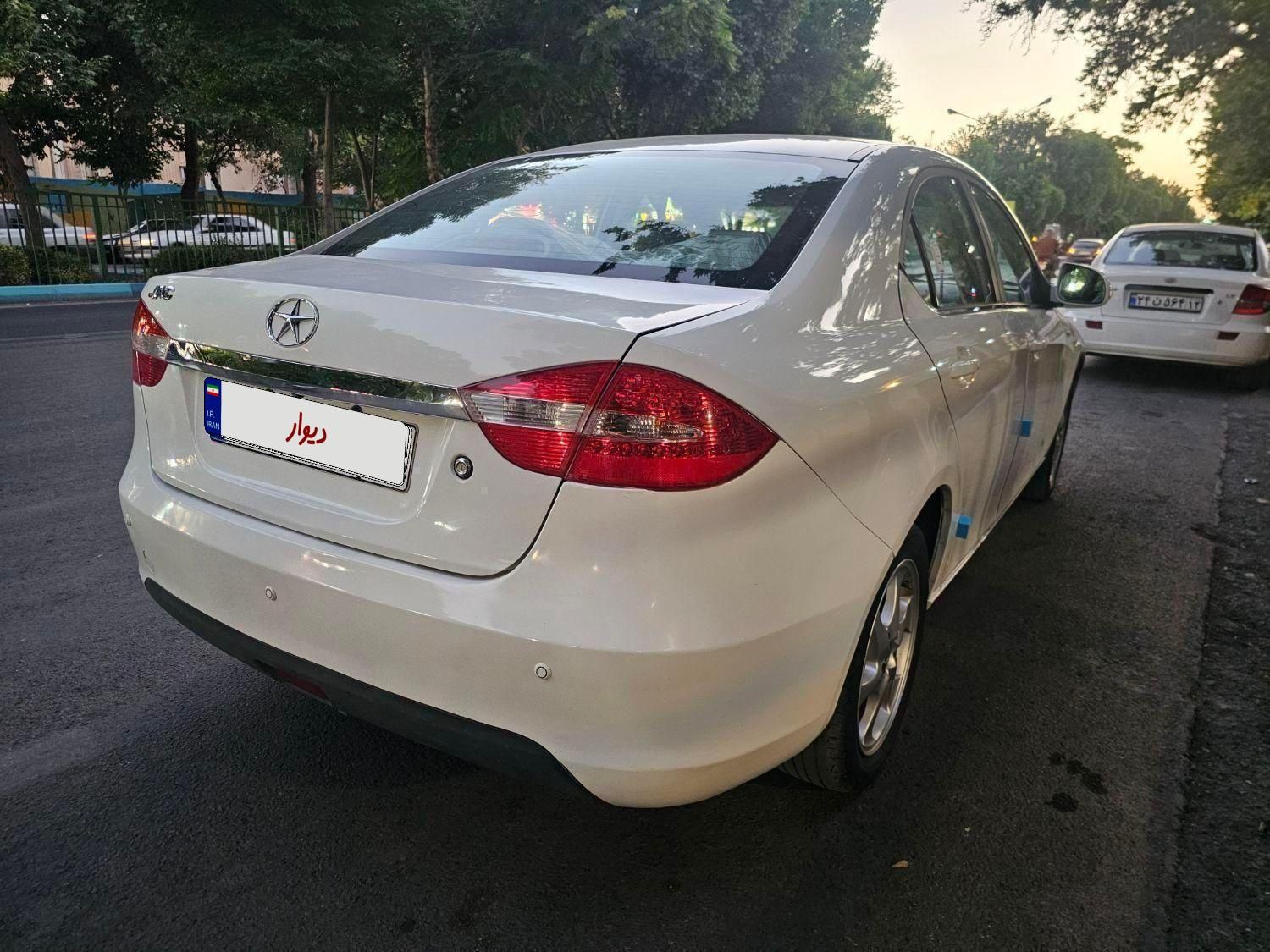 جک J5 دنده‌ای - 2014