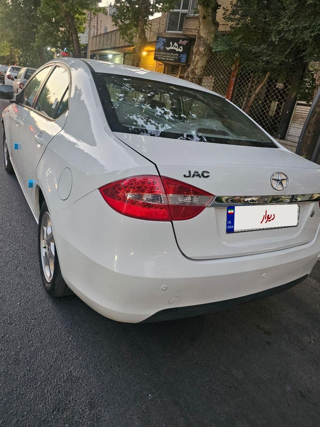 جک J5 دنده‌ای - 2014