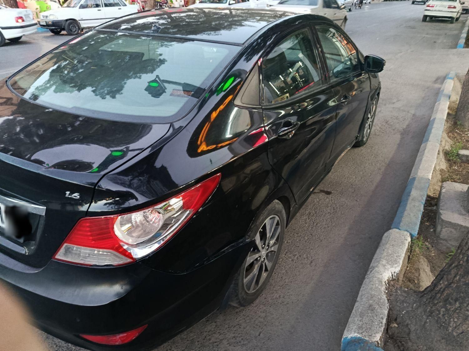 هیوندای اکسنت 1.6 لیتر بلو - 2015