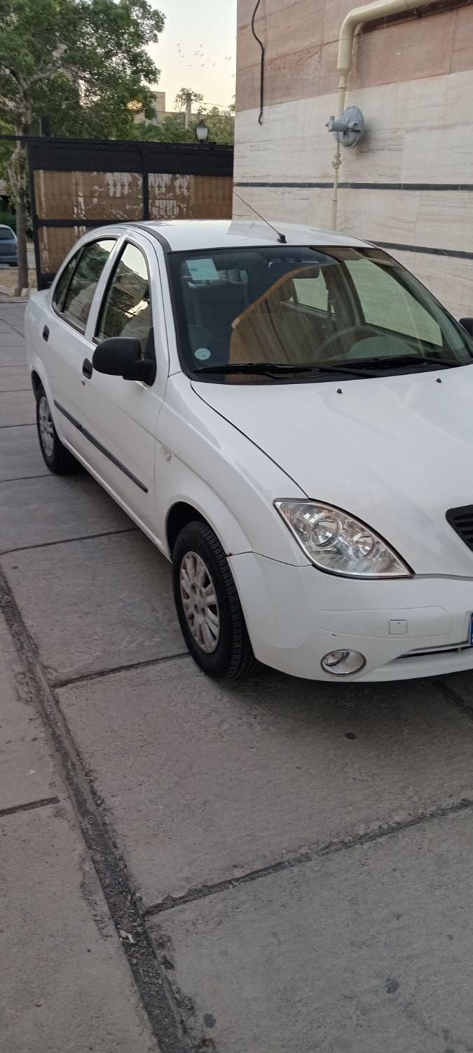 تیبا صندوق دار SX - 1400