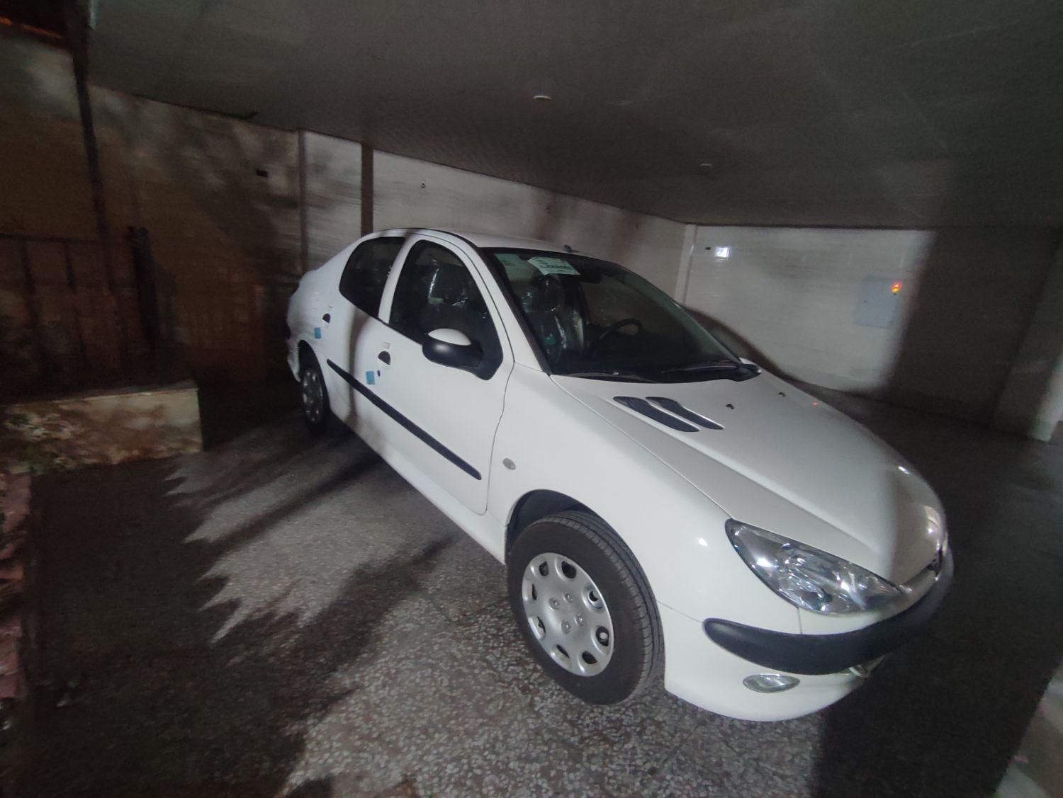 پژو ۲۰۶ صندوق دار v8 - 1399