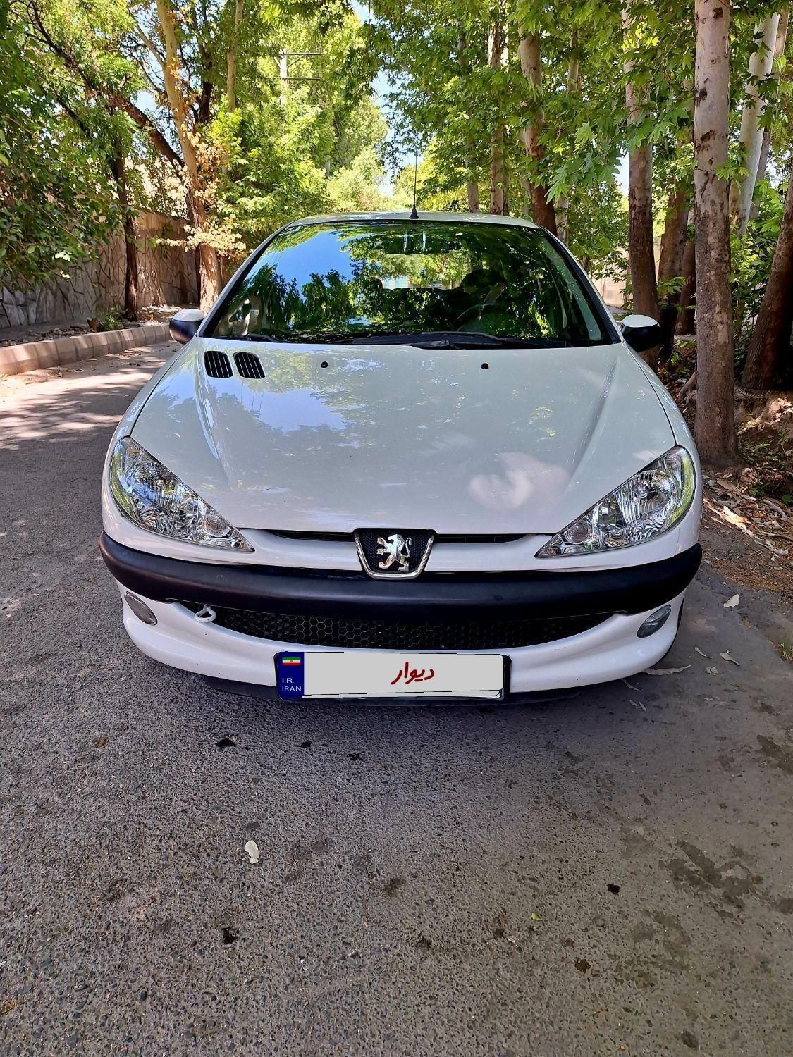 پژو ۲۰۶ صندوق دار v8 - 1393