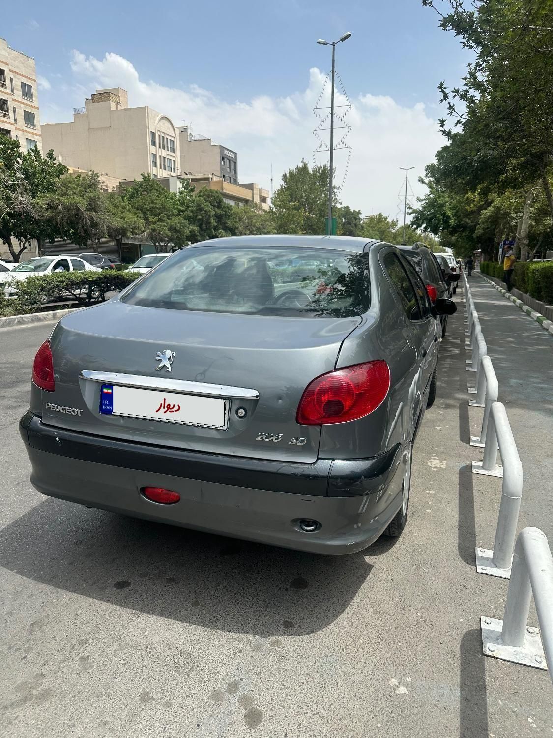 خودرو پژو، ۲۰۶ صندوق دار آگهی ann_18496830