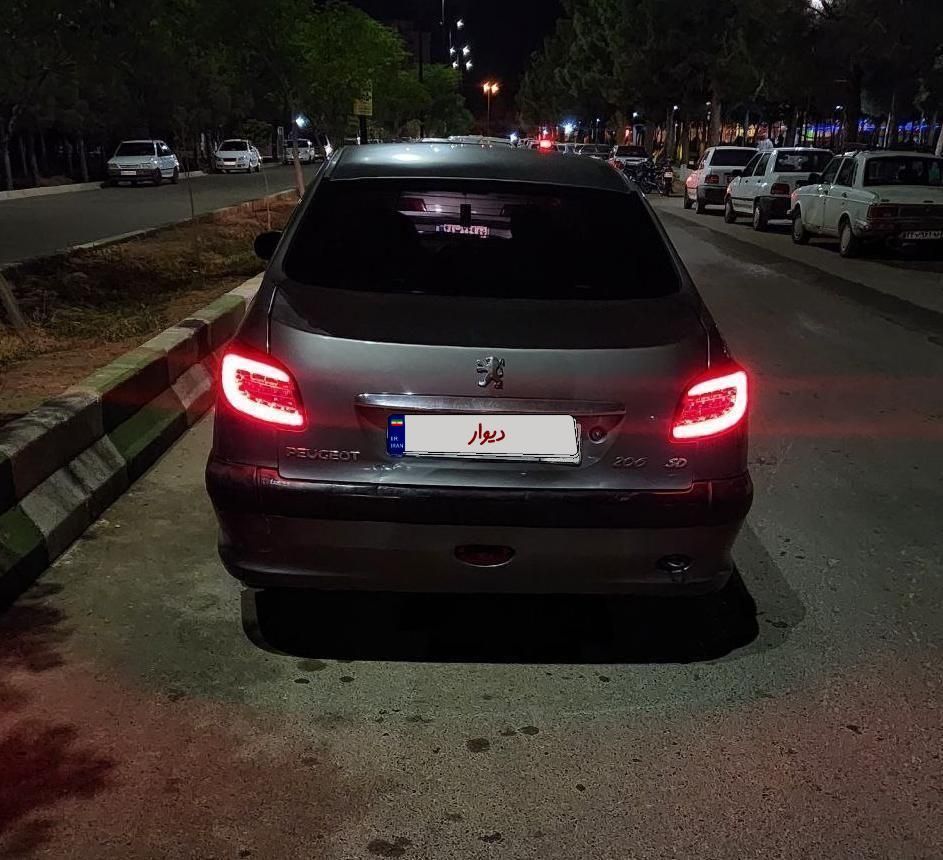 پژو ۲۰۶ صندوق دار v20 - 1389