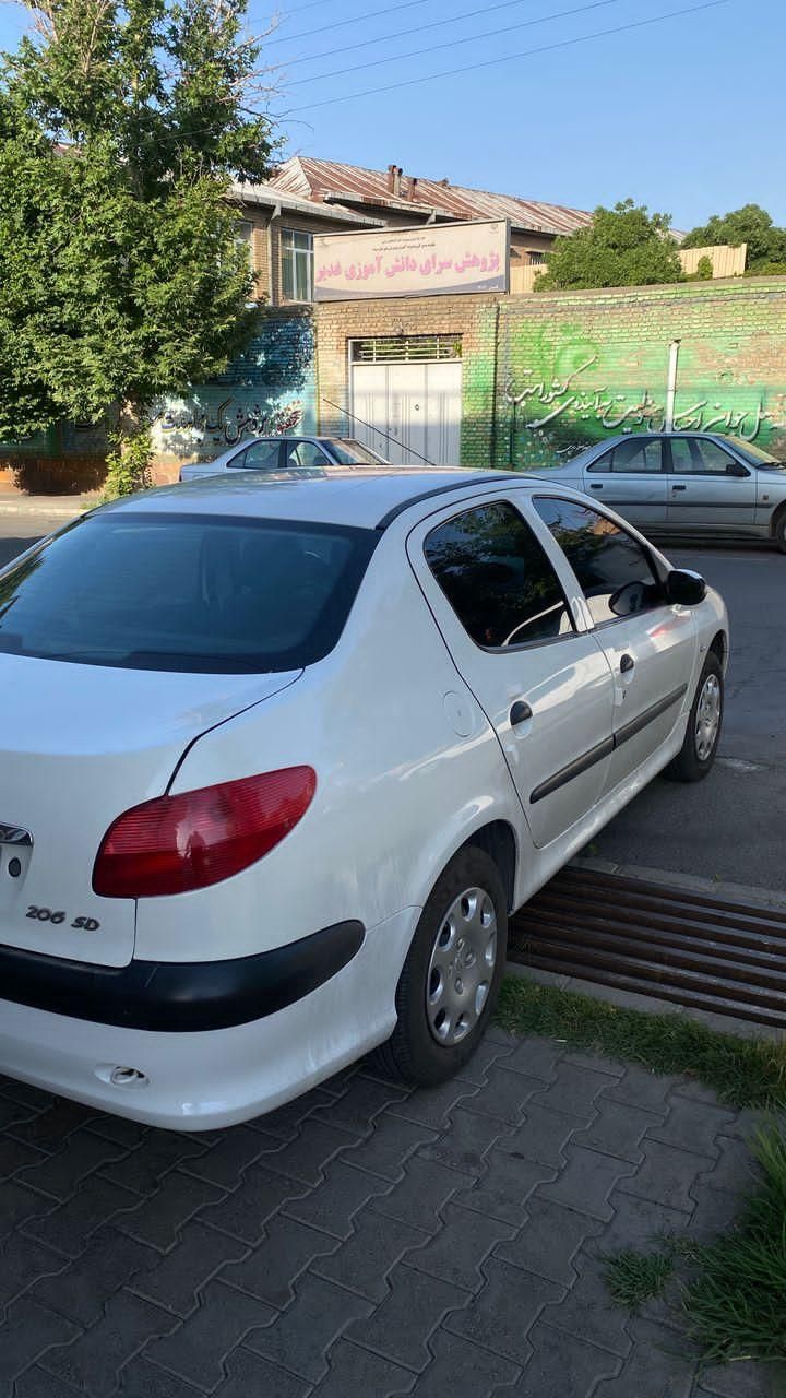 پژو ۲۰۶ صندوق دار v8 - 1394