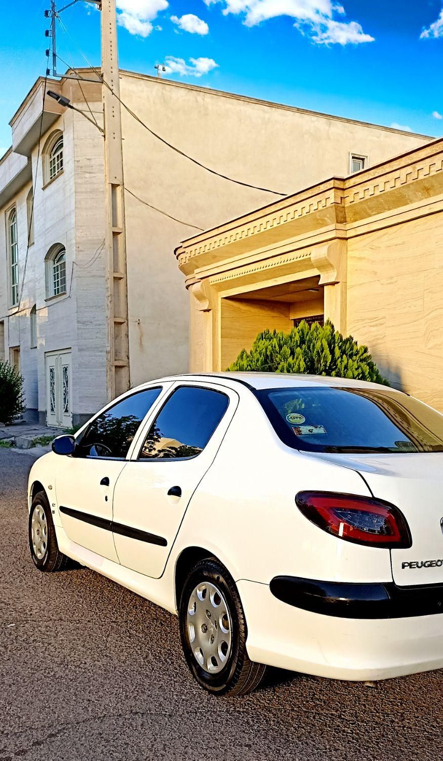 پژو ۲۰۶ صندوق دار v8 - 1393