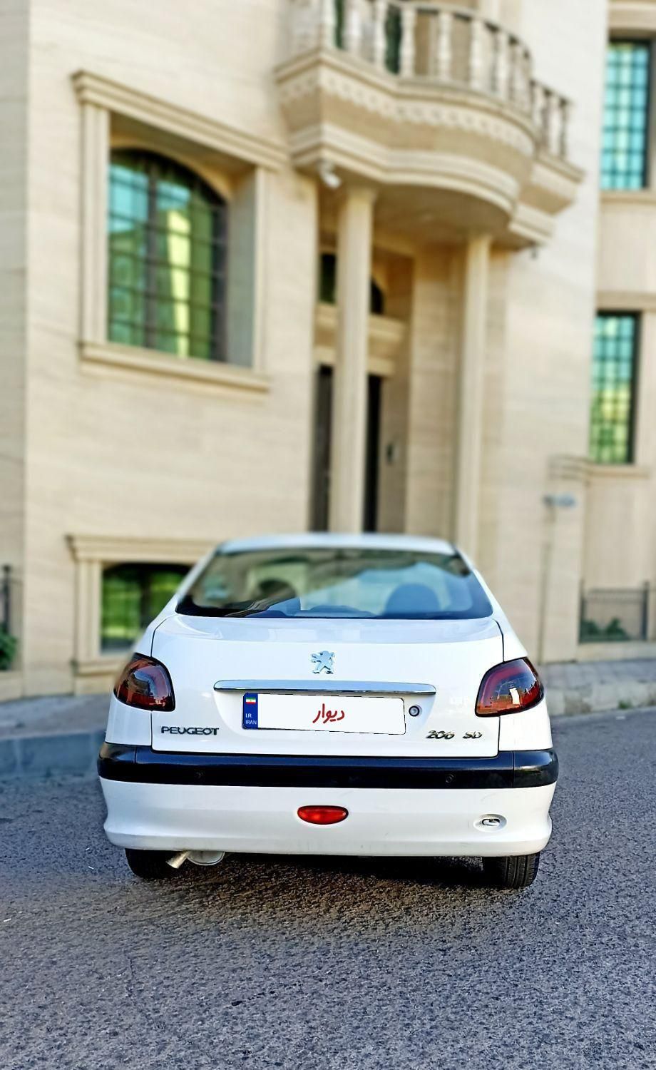 پژو ۲۰۶ صندوق دار v8 - 1393