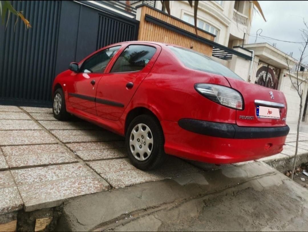 پژو ۲۰۶ صندوق دار v8 - 1397