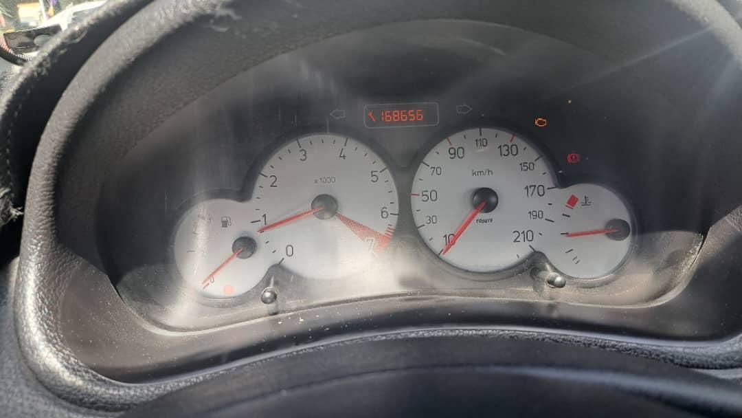 پژو ۲۰۶ صندوق دار v8 - 1395