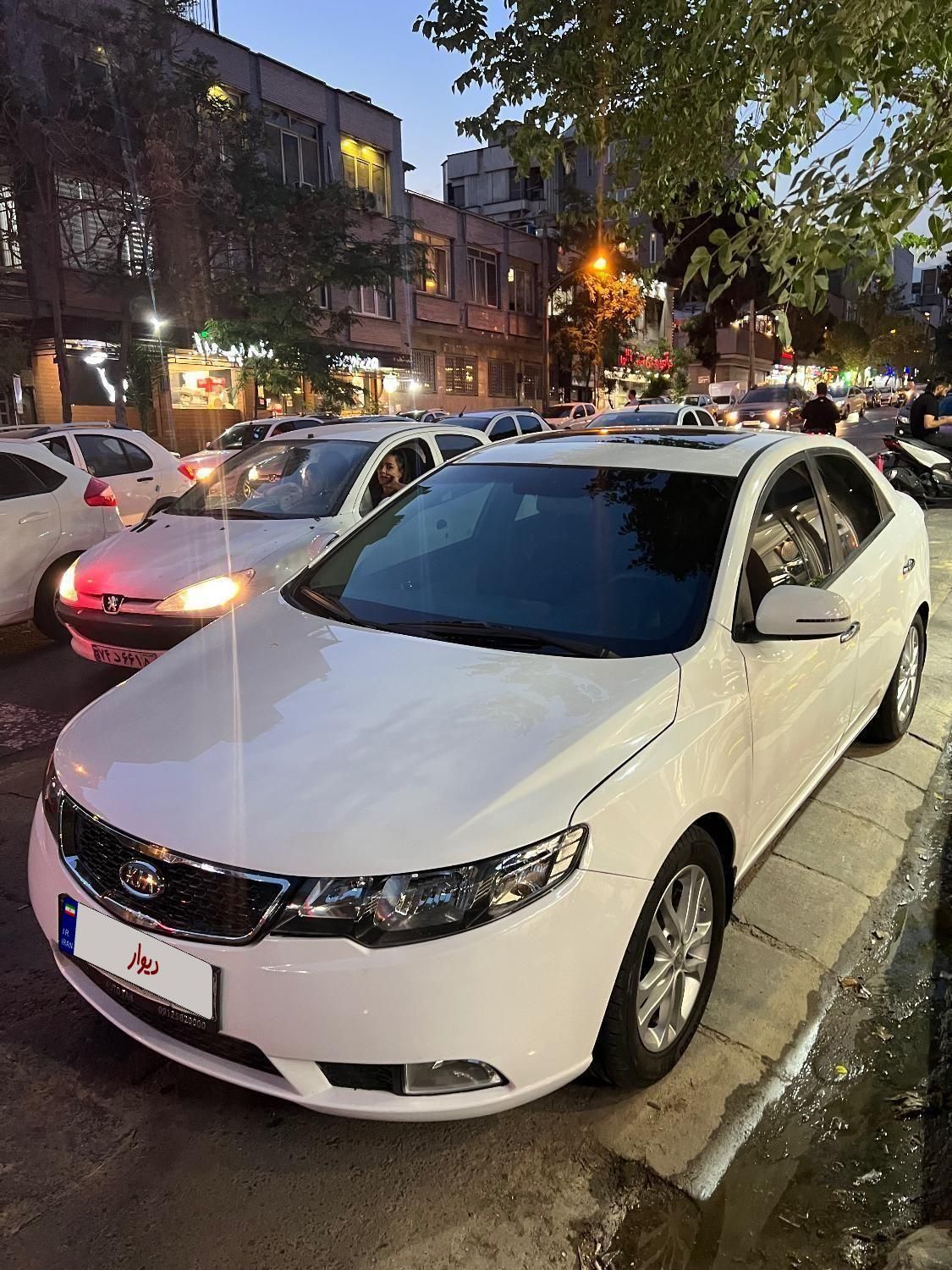 خودرو کیا، سراتو مونتاژ آگهی ann_18499078