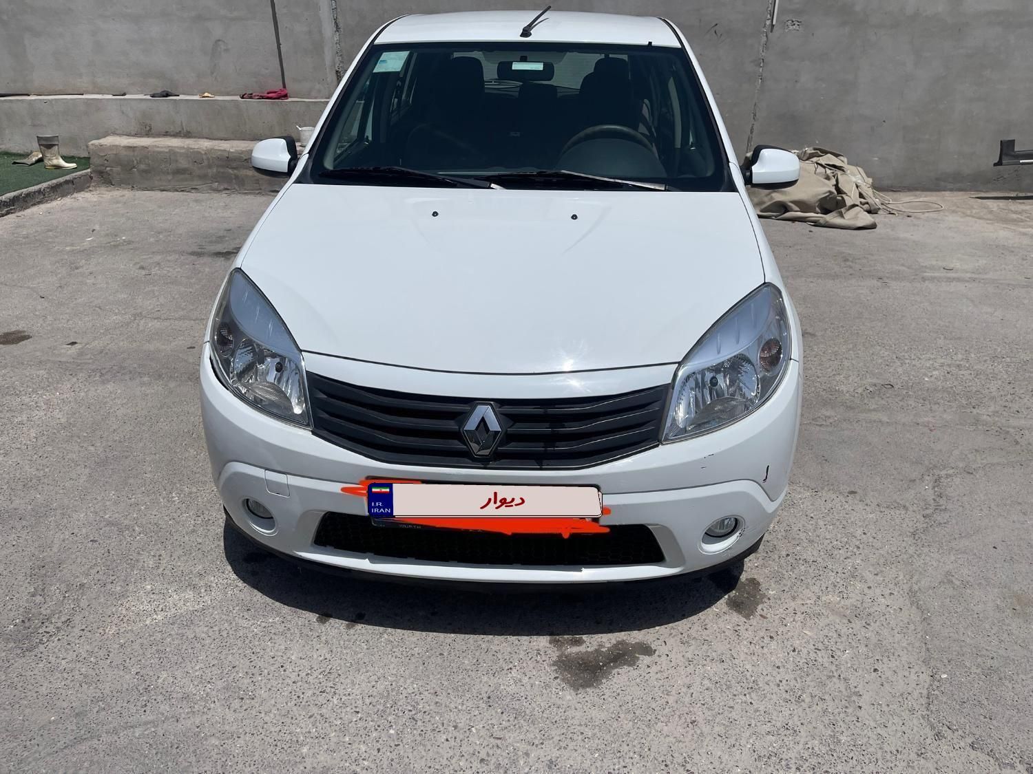خودرو رنو، ساندرو آگهی ann_18499498