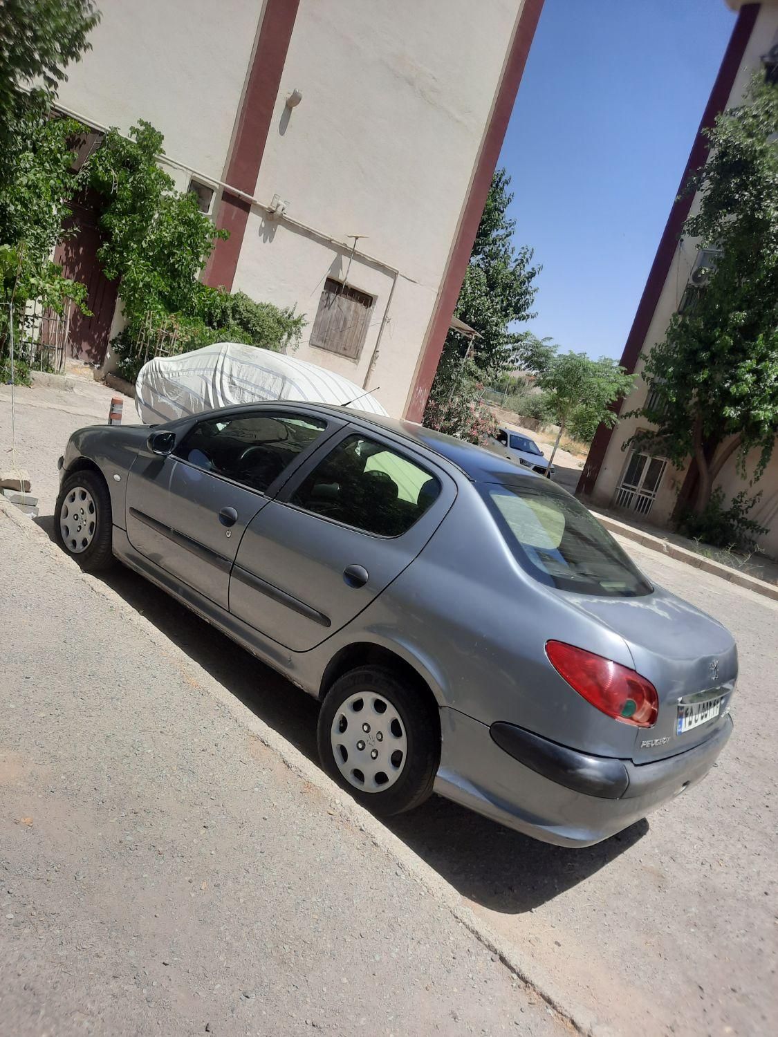 پژو ۲۰۶ صندوق دار v20 - 1389