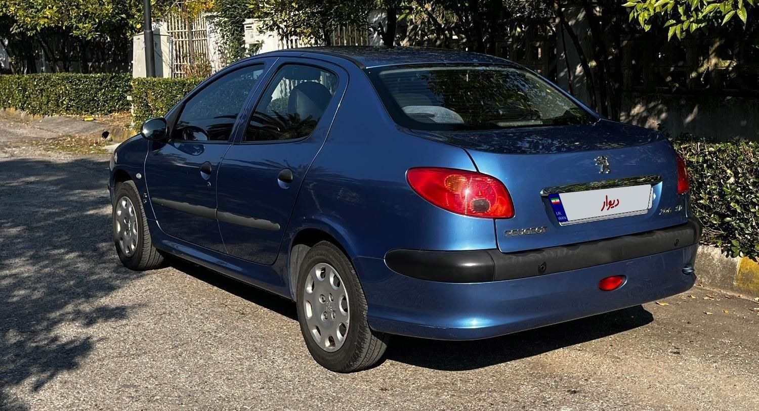 پژو ۲۰۶ صندوق دار v8 - 1395