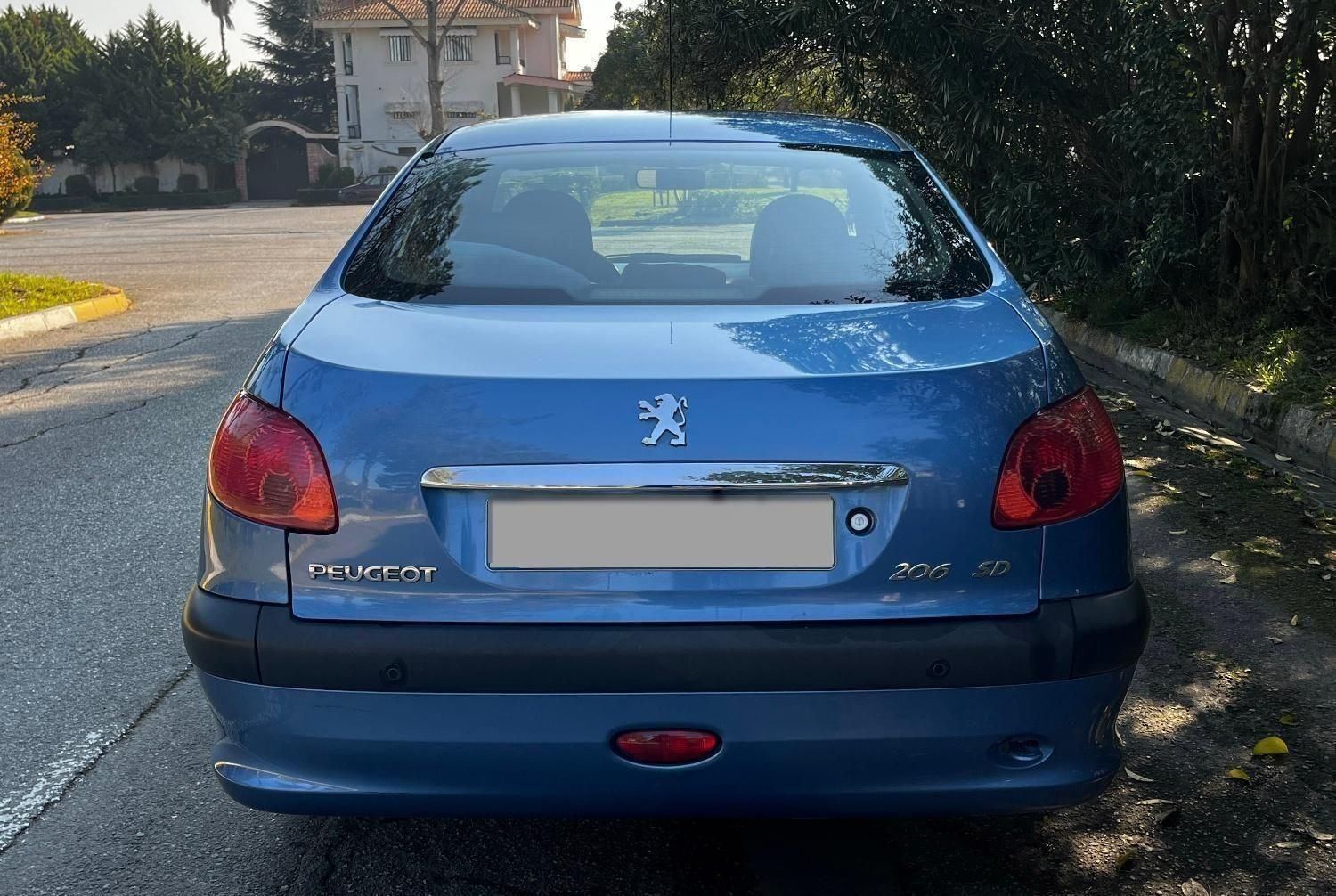 پژو ۲۰۶ صندوق دار v8 - 1395