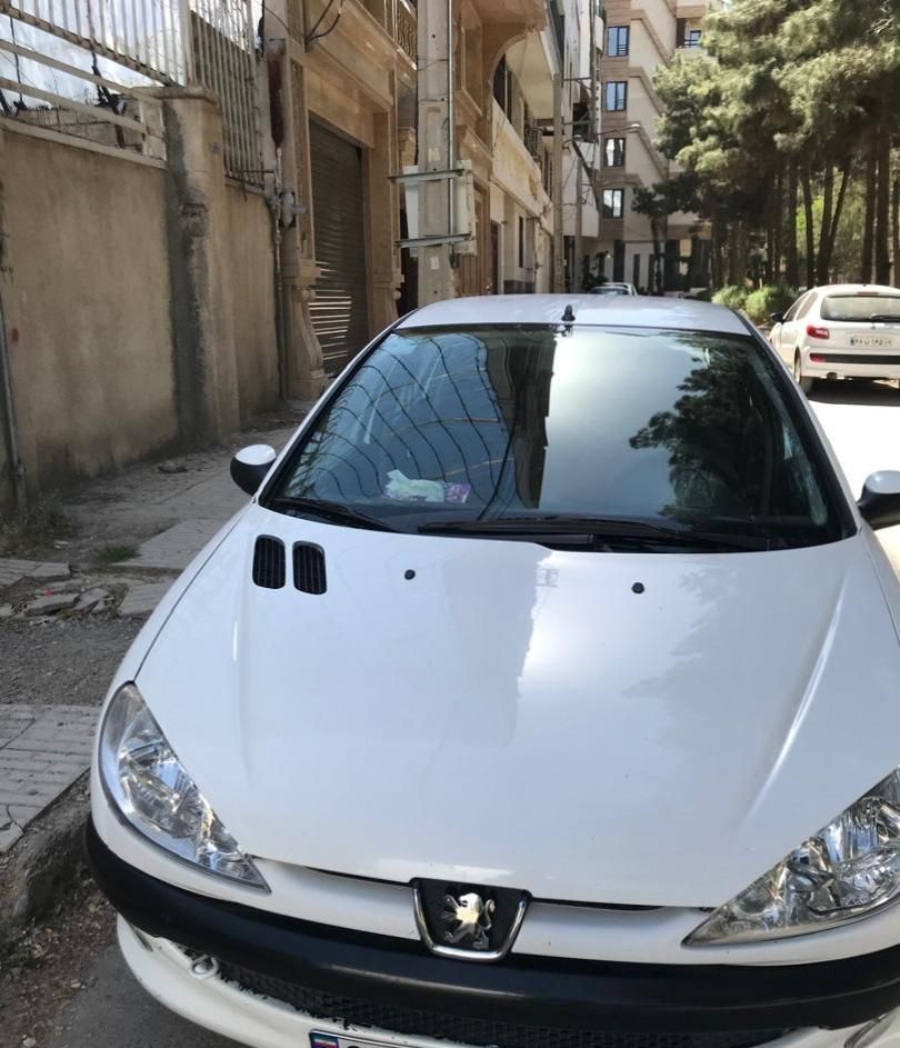 پژو ۲۰۶ صندوق دار v8 - 1393