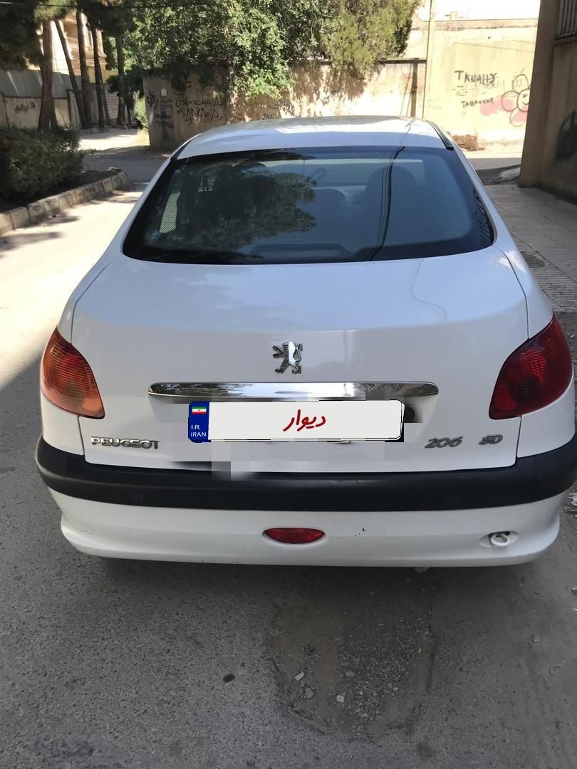 پژو ۲۰۶ صندوق دار v8 - 1393