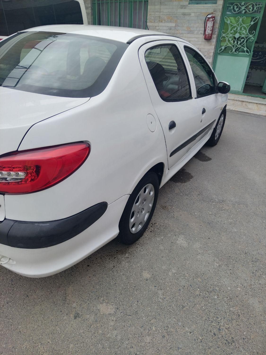 پژو ۲۰۶ صندوق دار v8 - 1393