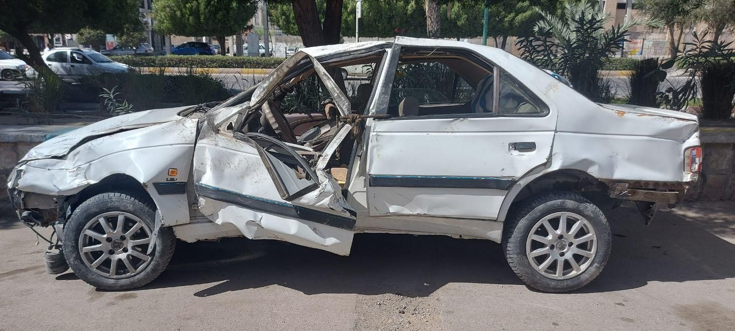 پژو 405 SLX بنزینی TU5 - 1390