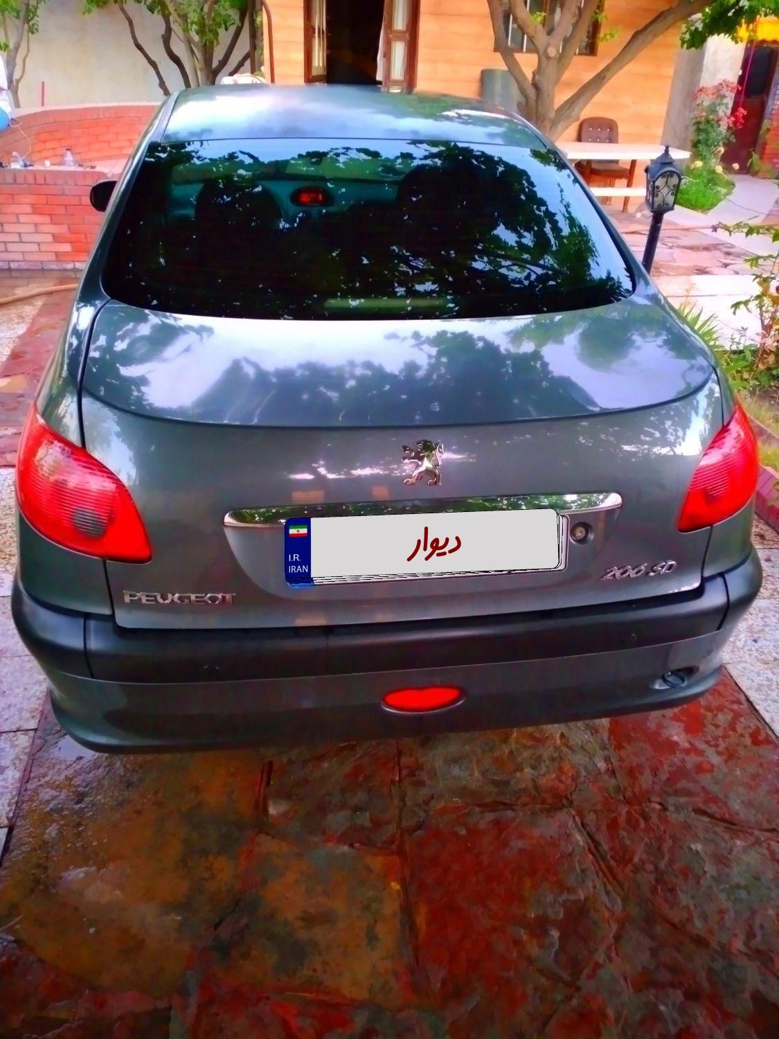 پژو ۲۰۶ صندوق دار v8 - 1393